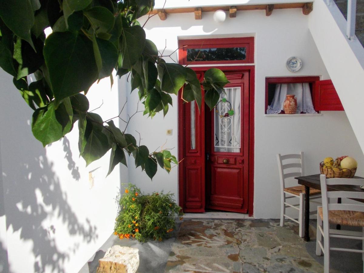 Nyfes Traditional Boutique Faltaina Skyros Buitenkant foto